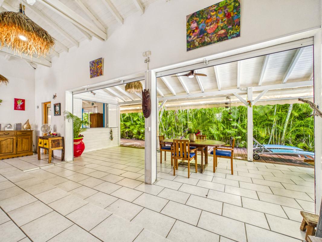 15.location villa avec piscine proche plage St François Guadeloupe